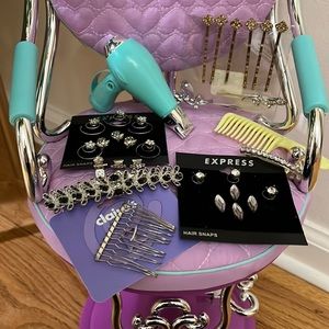 An assortment of New & gently used hair accessories🎀